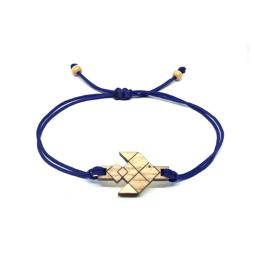 bracelet cordon bleu marine avec pendentif en bois et en forme de poisson volant