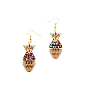 Boucles d'oreilles en forme de poisson avec des touches de couleurs